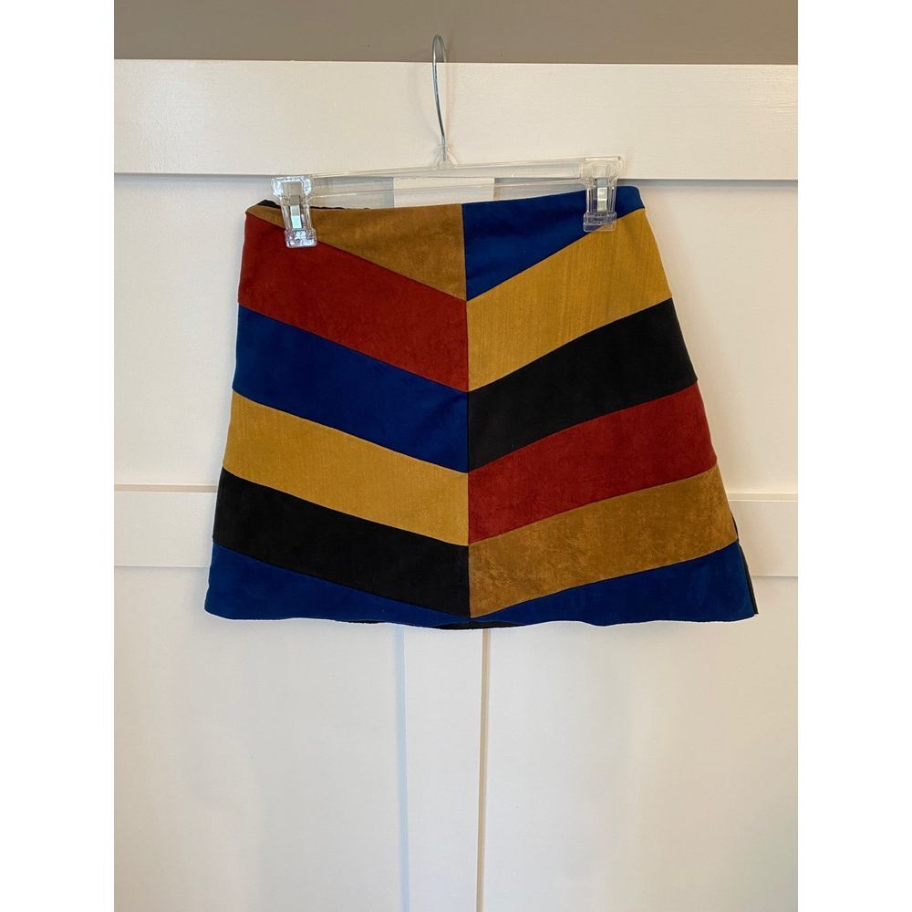 Karlie size Large‎